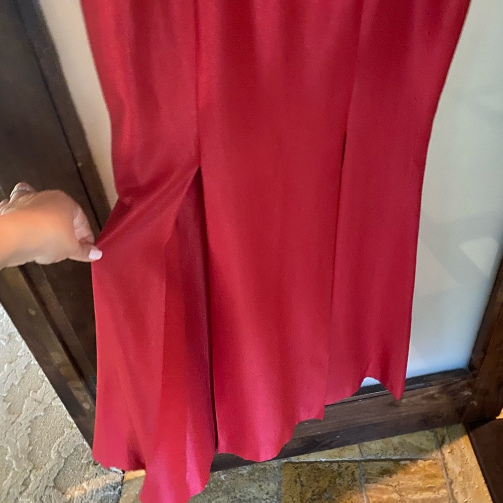 Black Halo elegant red color prom dress / evening dress size 6 - Picture 4 of 9